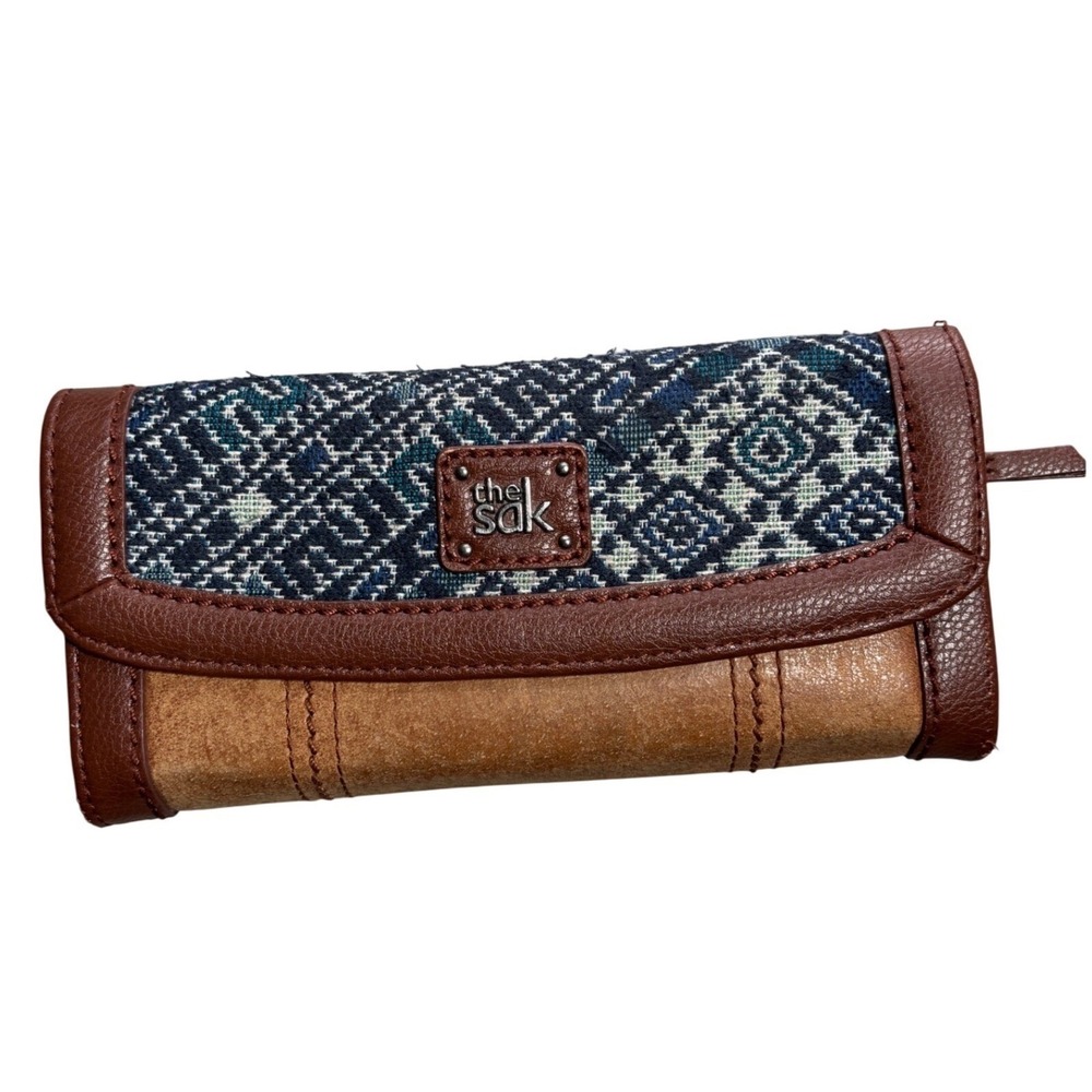 The Sak Iris Trifold Wallet Beautiful Woven Fabric & Butter Soft Leather Boho